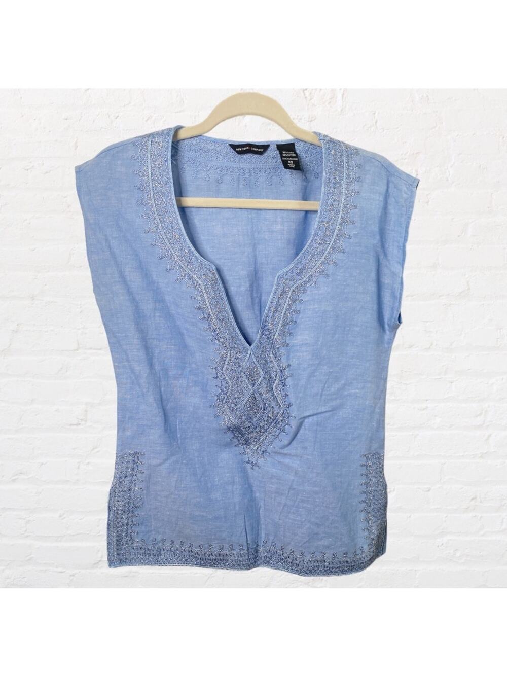 New York & Co linen blend embroidered blouse - Picture 1 of 5